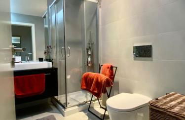 Riverside - apartment - Photo 13