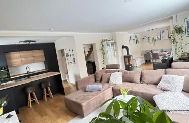 Modernes Haus mit Whirpool, Sauna, Kamin & Piano - Foto 23