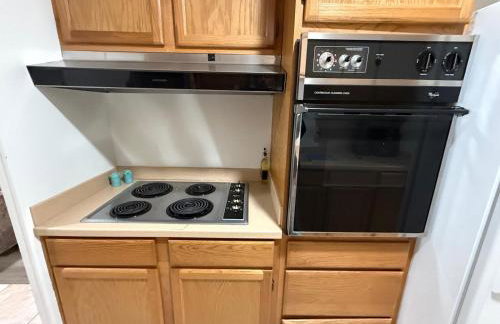 Vintage Apt Private Pool Oasis Sleeps 6 5 Min DT - Foto 29