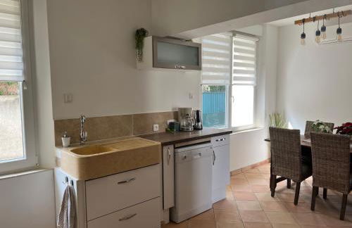 Latour des Sens Maison de vacances 6 personnes - Foto 4