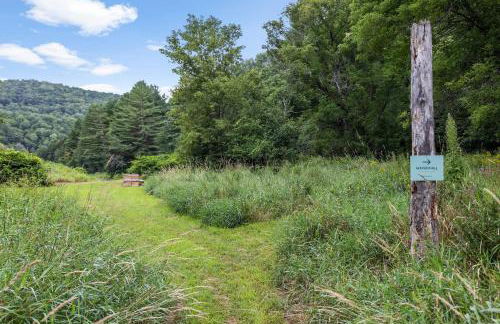 Modern Tiny House with hot tub & river near Stowe - Foto 22