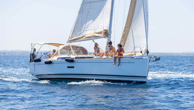 Sailboat Tour of Favignana & Levanzo - Photo 2