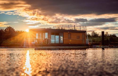 Hausboot am See - Foto 1