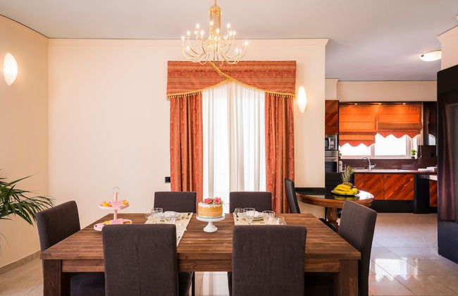 Steps to the Beach Spacious Home-Parking - Foto 31