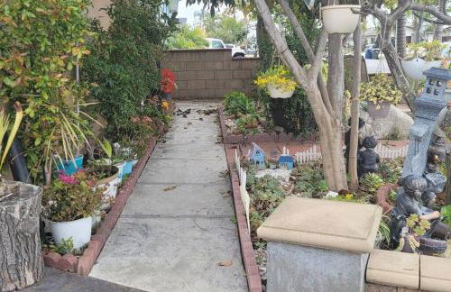 Luxstay in Huntington Beach - Photo 10