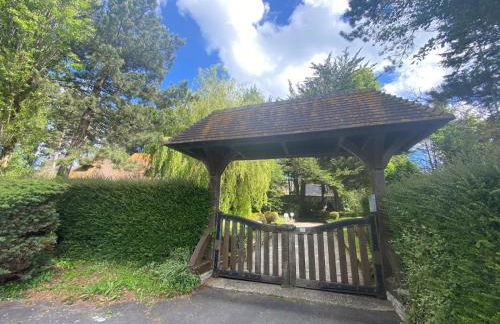 Chant des mouettes Maison rénovée spacieuse tout confort grand jardin belle terrasse aménagée parking 8 personnes 4 sdb 5 wc à 10 mn à pied de la mer Port en Bessin tous commerces restaurants proche Omaha Beach - Photo 33