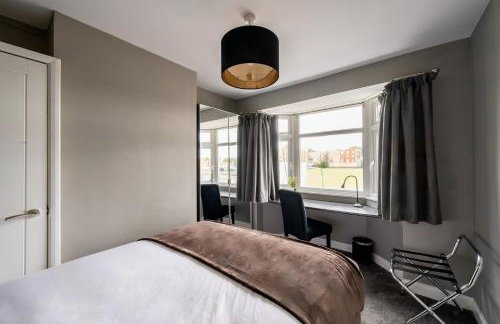 The Willow, Stylish & Central Home with Parking - Foto 2