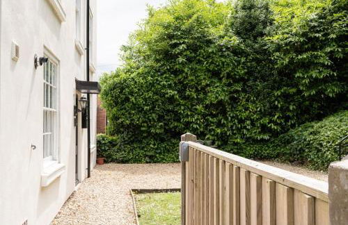 Cosy 1BD in Malvern With Stunning Views! - Foto 86