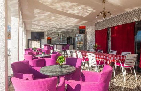 Cozy Home In Cista Velika With Wifi - Photo 14