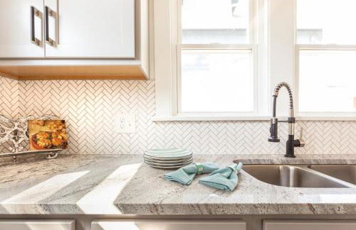 The 1920’s Dutch Colonial - Highland Square - Foto 23