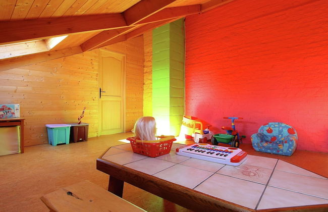 Former Farmhouse in Adorned Village - Foto 23