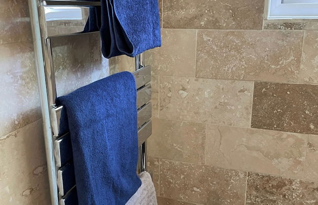 London Apartment - Sleeps 3-city Escape- Balcony - Foto 6