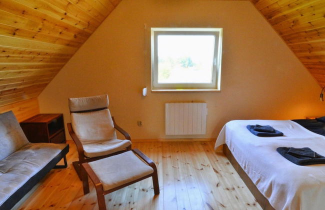 Holiday Home With Private Garden Close to the Lake - Photo 4