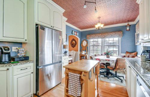 Monthly Stay Special! Cozy Cottage in Huntington - Foto 9