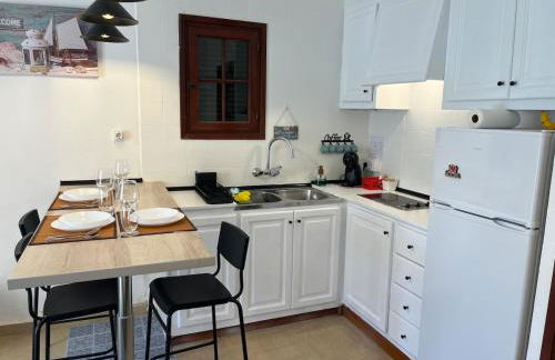Cozy Apartment in Son Xoriguer Stays Walk to Beach - Foto 19