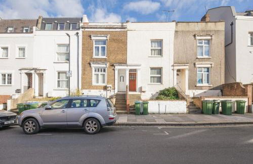 Spacious 3 Bedroom Home with PS5 and Pool Table Near O2 Arena Canary Wharf and Elizabeth Line to Central London - Foto 44