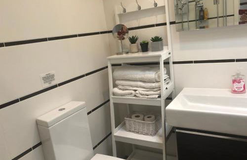 Countryside Annex- Sleeps 2 Free Parking & Garden - Foto 18