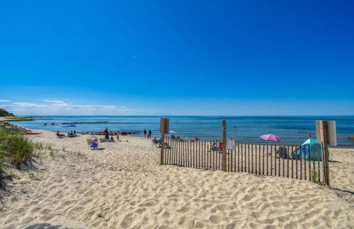 Full Sand Volleyball Court Walk to Pond - Foto 41