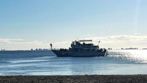 Crucero de 3 horas con eclipse solar en el mar en España 2026 Mar Menor - Foto 4