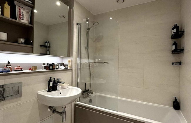 Stylish 2BD Flat W/incredible View of London - Bow - Foto 9