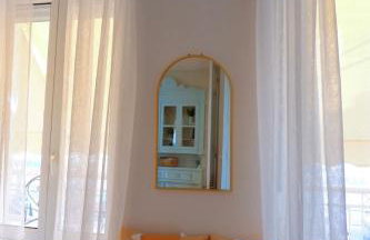 The Art House By The Sea - Photo 30