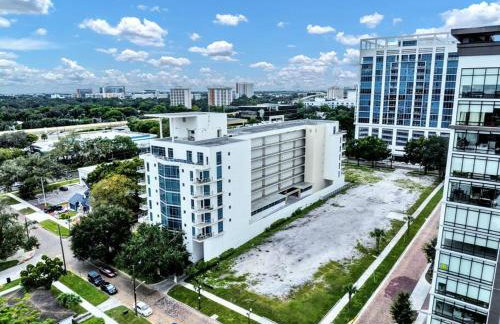 Luxury 1260sq ft 2 Bd 2BTH in DT - Foto 13