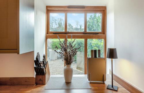 Midsummer Cottage Retreat - Foto 16