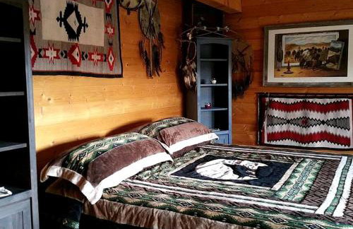 Spacious, Inviting Log Cabin Encircled by Wildlife in Utah - Foto 5