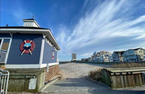 Big Deck Energy-1 block to Beach & Boardwalk - Foto 32