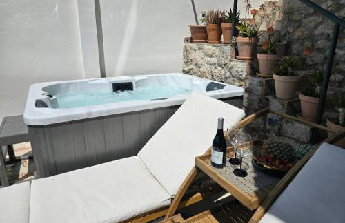 Apartments Mali Dvor Novigrad - Photo 9