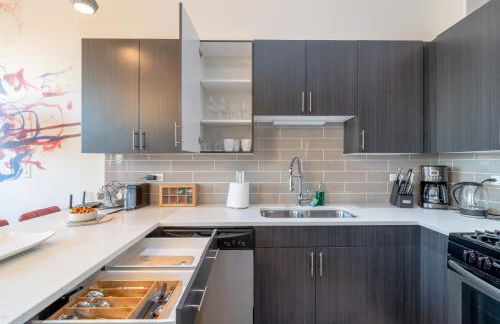 McCormick Place 3BR Luxury Penthouse Duplex with Personal Rooftop and Optional Parking for 8 guests in Chicago South Loop - Foto 25