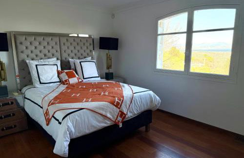 Prestigious villa in Cannes with stunning sea views - Photo 28