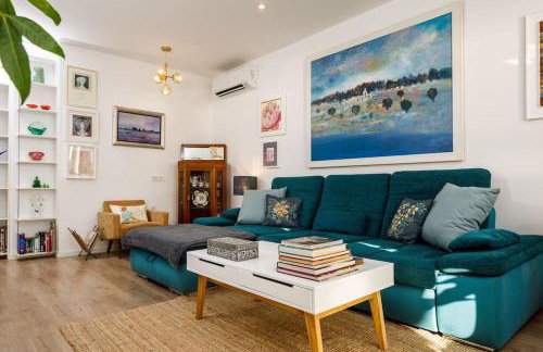 Sunset Oasis “VELLY” 1BR w/ Sea View & Parking - Foto 27