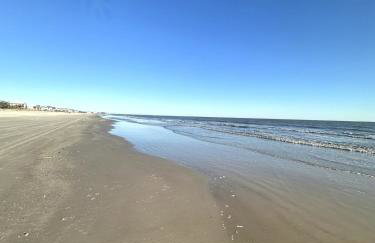 Private Pool, Beach Access, Luxe Kitchen, Fire Pit & Outdoor Entertaining Space - Foto 5