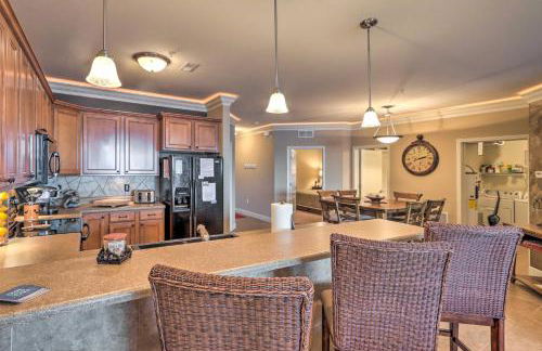 Condo with Lakefront Patio and Community Perks! - Photo 9