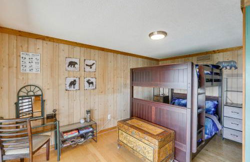 Blowing Rock Home with Hot Tub and Mountain-View Deck! - Foto 15