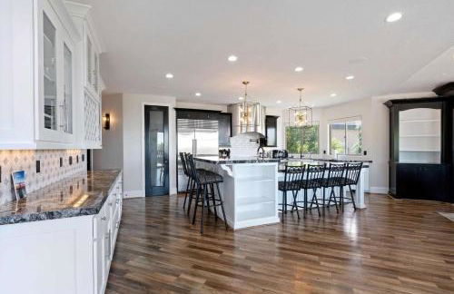 Majesty Estate in Salt Lake with Private Pool and Sport Court - Foto 11