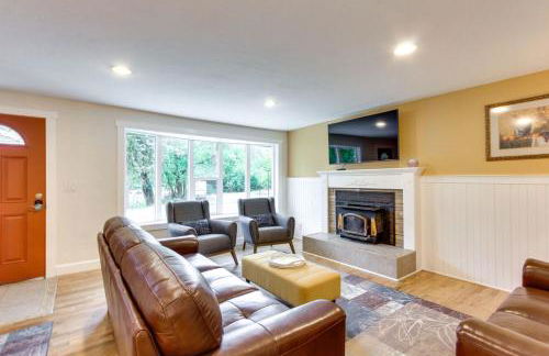 3 Acre Retreat with Fire Pit, Pickleball and Gazebo - Foto 2