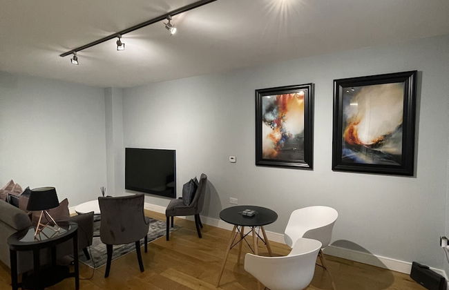 Luxurious Private One Bedroom Apartment - Foto 1