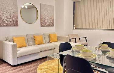 1 Bedroom Apartment- Free Parking, Broad St, City Centre - Photo 1