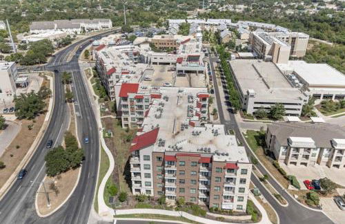 Modern Luxe Oasis, Rooftop Pool, Near Austin - Foto 27