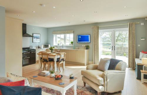 Walton House Cottage - Photo 13