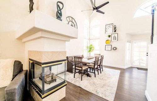 Gorgeous home away from home 3 bed 3 bath W/ pool - Foto 24