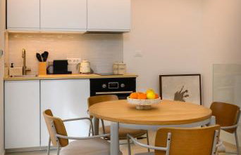 S27-Modern house in the old centre with parking - Photo 38