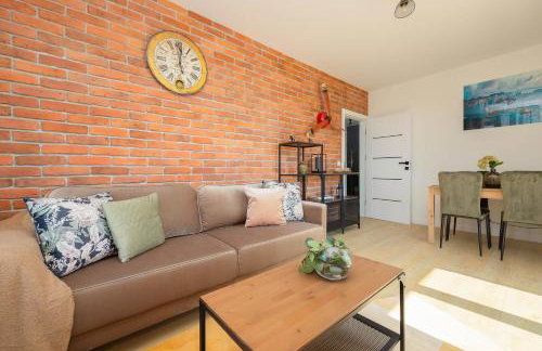 Exceptional Apartment in Warsaw with Parking by Noclegi Renters - Foto 8