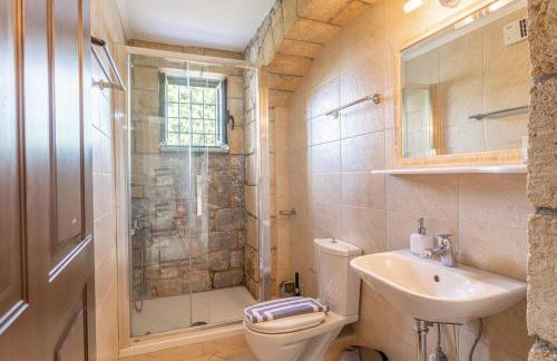 Luxury Villa Nefeli in Stoupa, Private Pool & BBQ - Foto 43