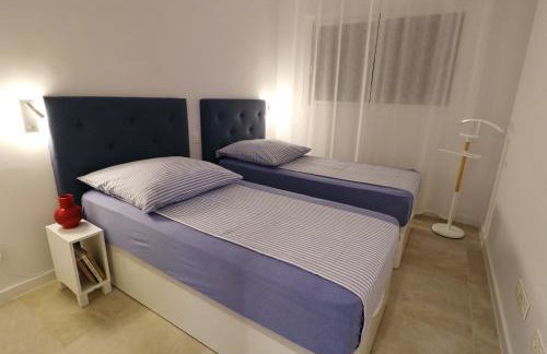 TOPLAGE Marbella Neubau Luxus-Apartment, Strand und Altstadt in Minuten zu Fuss - Photo 25