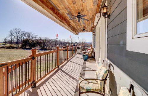 Spacious Farmhouse Near Hikes and Waterfalls - Foto 2