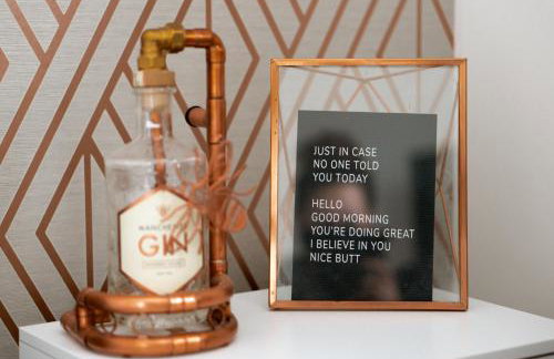 4 bed family home wifi, netflix, parking, close to wicksteed park - Photo 39