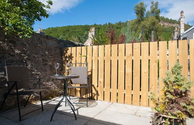 Glenernan Self Catering Cottages - Photo 12